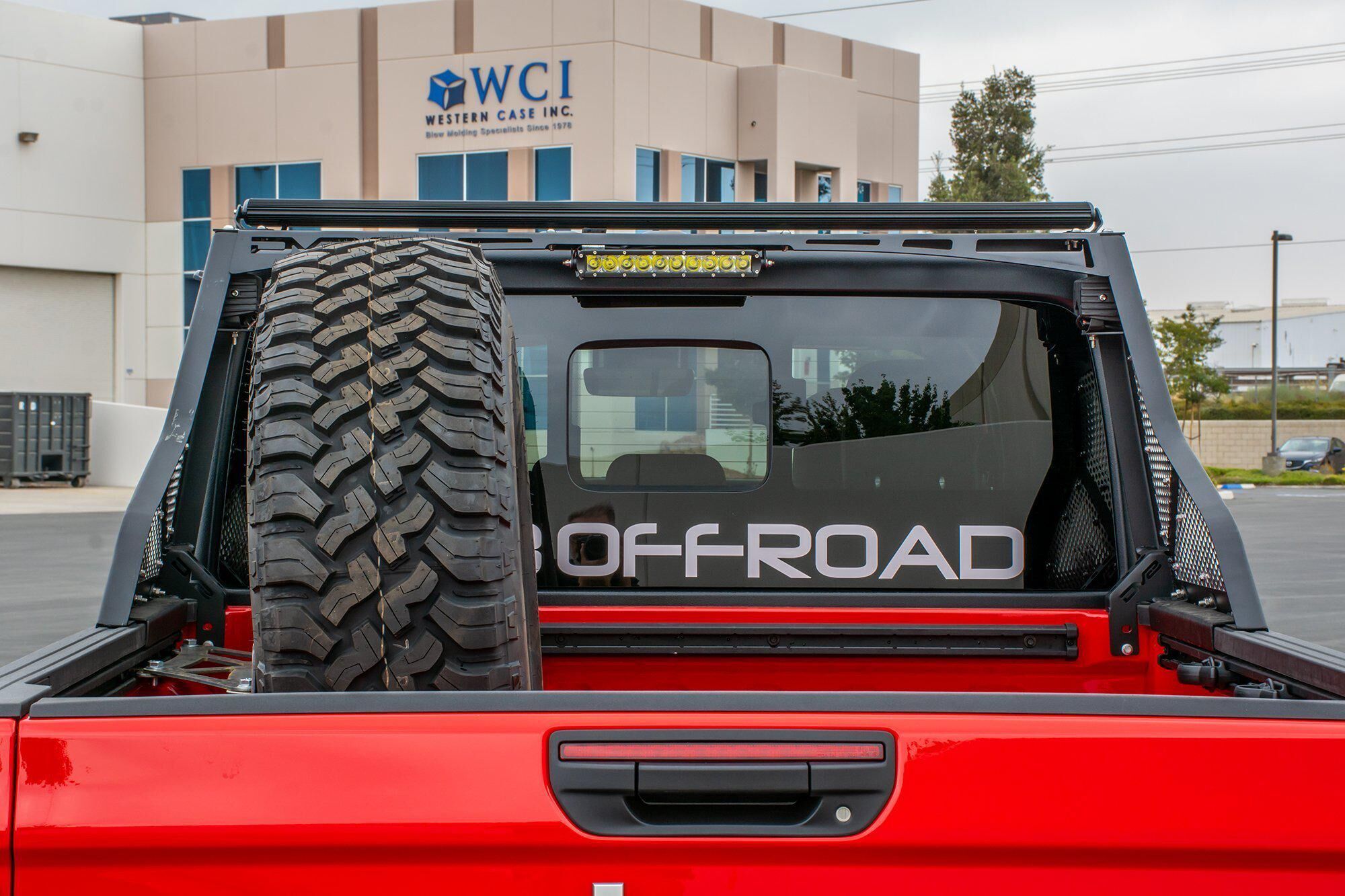 2020-2022 Jeep Gladiator JT Chase Rack by DV8 Off-Road