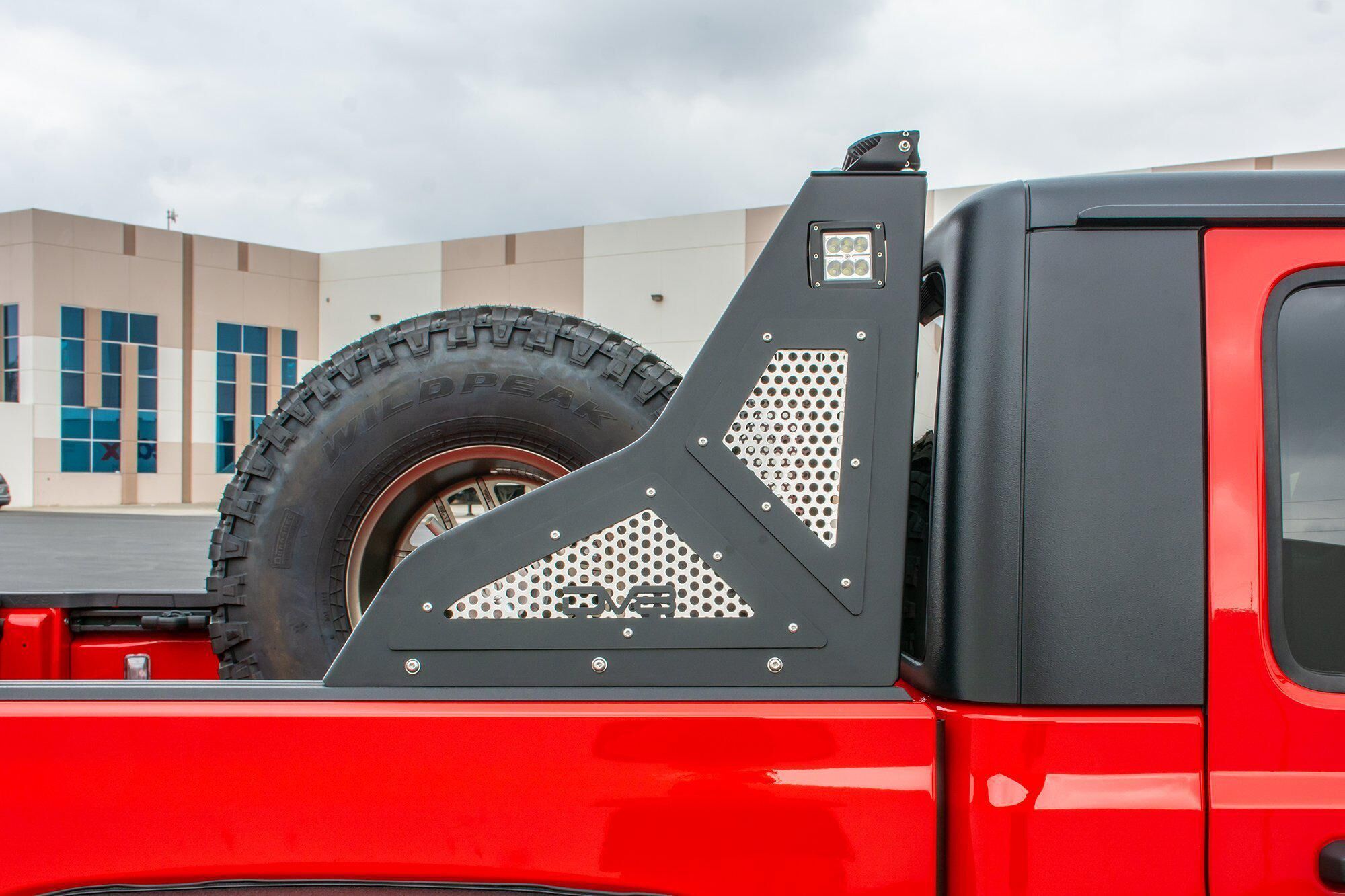 2020-2022 Jeep Gladiator JT Chase Rack by DV8 Off-Road