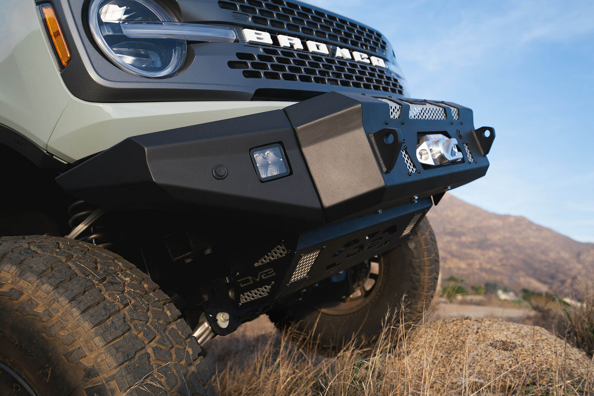2021-2022 Ford Bronco Steel Front Skid Plate by DV8 Off-Road
