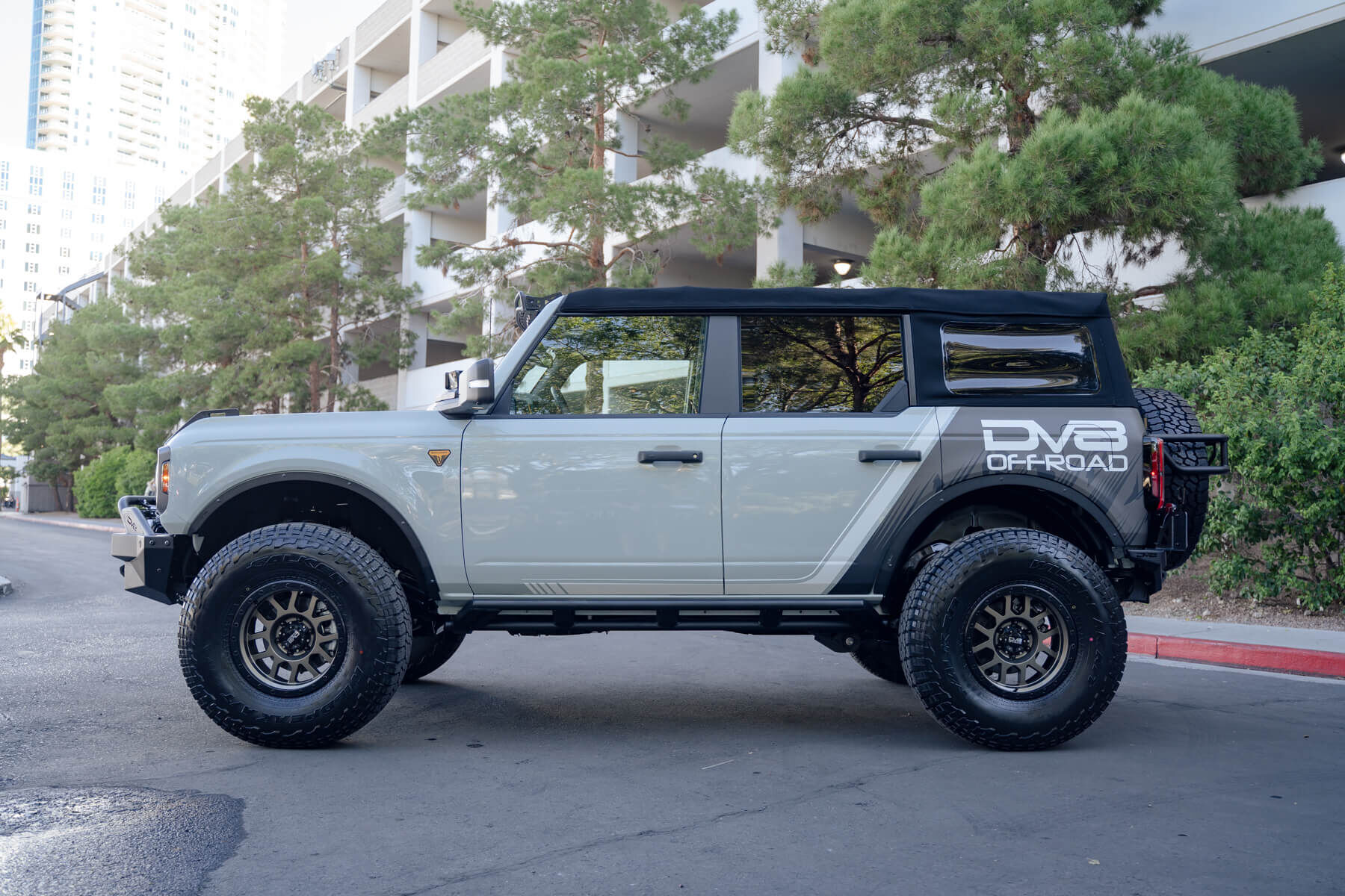 2021-2022 Ford Bronco FS15 Series Rock Sliders by DV8 Off-Road