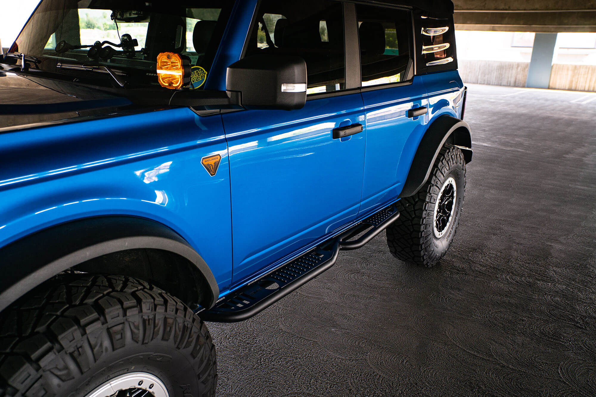 2021-2022 Ford Bronco Oe Plus Series Side Steps by DV8 Off-Road