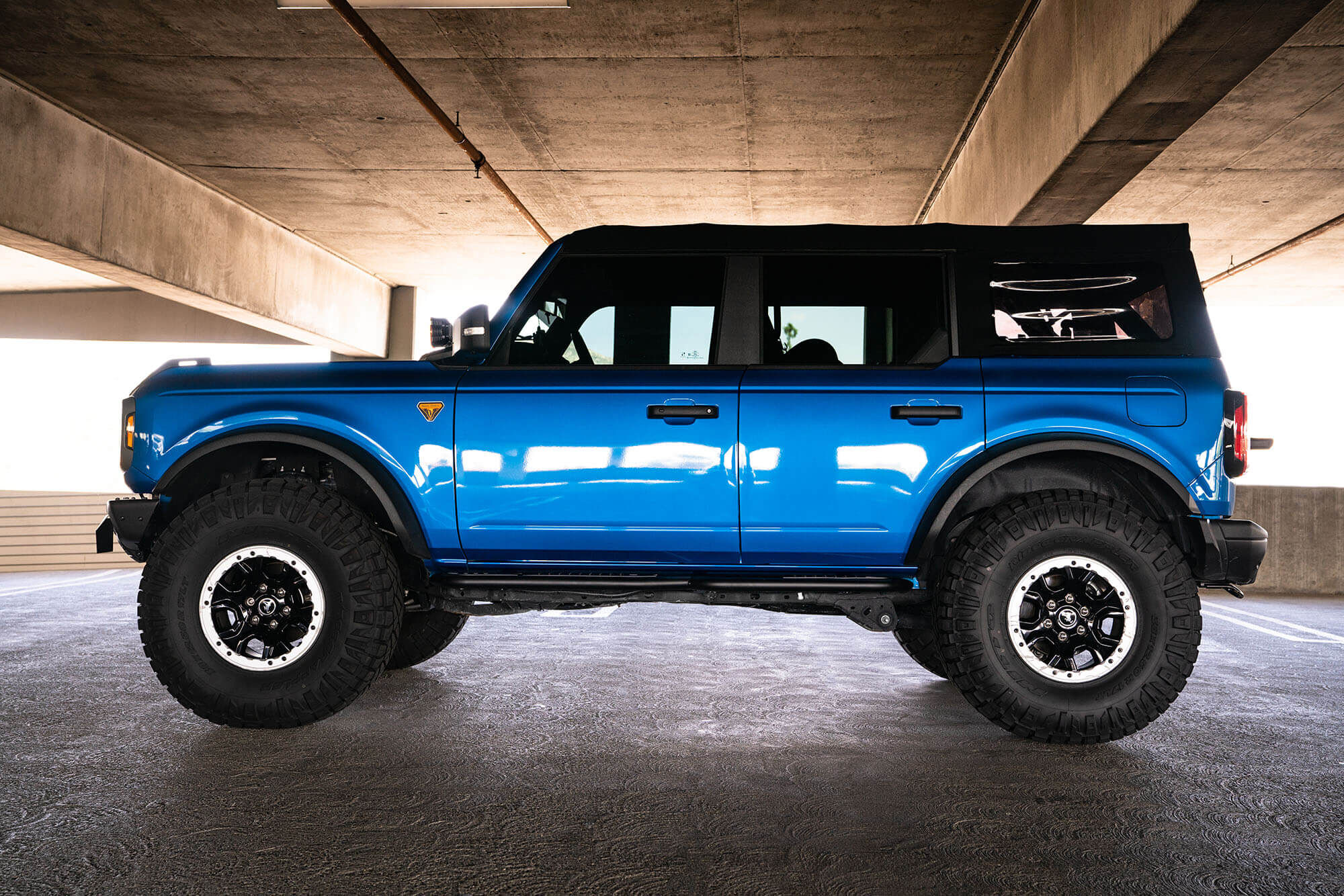 2021-2022 Ford Bronco Oe Plus Series Side Steps by DV8 Off-Road