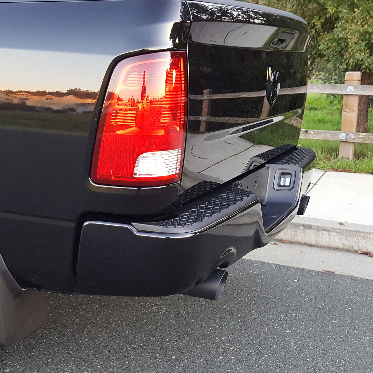 2012-2017 Ram 1500 Express 5.7L Flowmaster Exhaust Tip