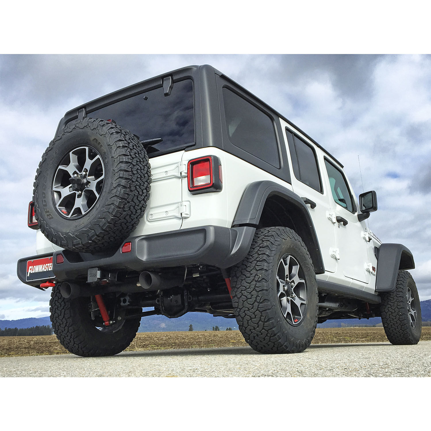2018 Jeep Wrangler Rubicon/Sport S/Ultd Rubicon/Ultd Sahara/Ultd Sport/Ultd Sport S 2.0L Flowmaster Outlaw Axle-Back Exhaust