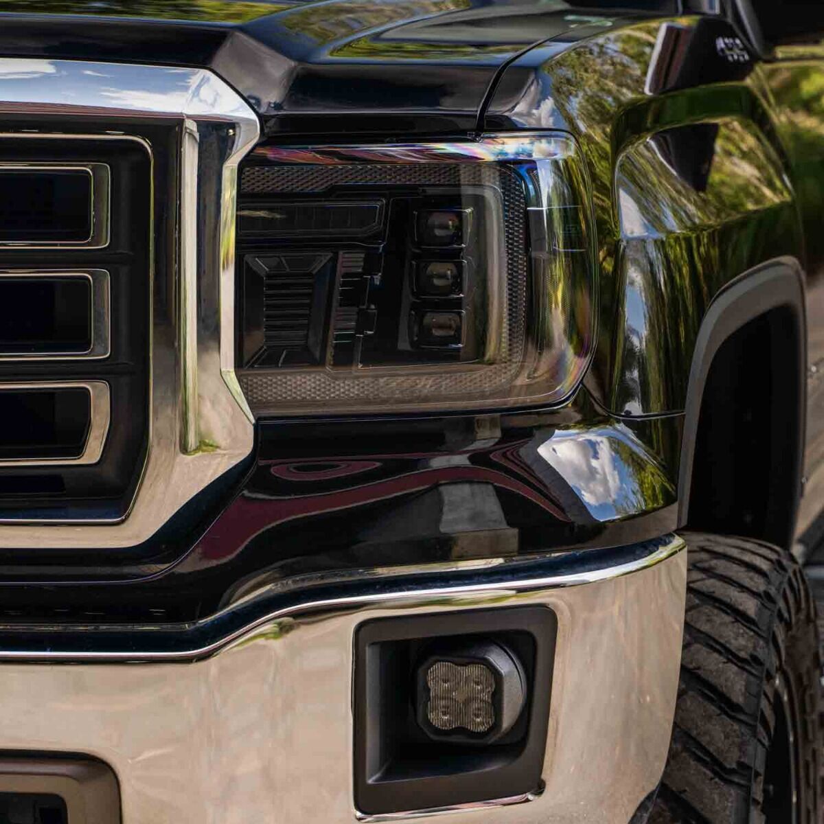 2014-2018 GMC Sierra 1500 and 2015-2019 GMC Sierra 2500/3500 LED Projector Headlights - Amber DRL Pair By Form Lighting