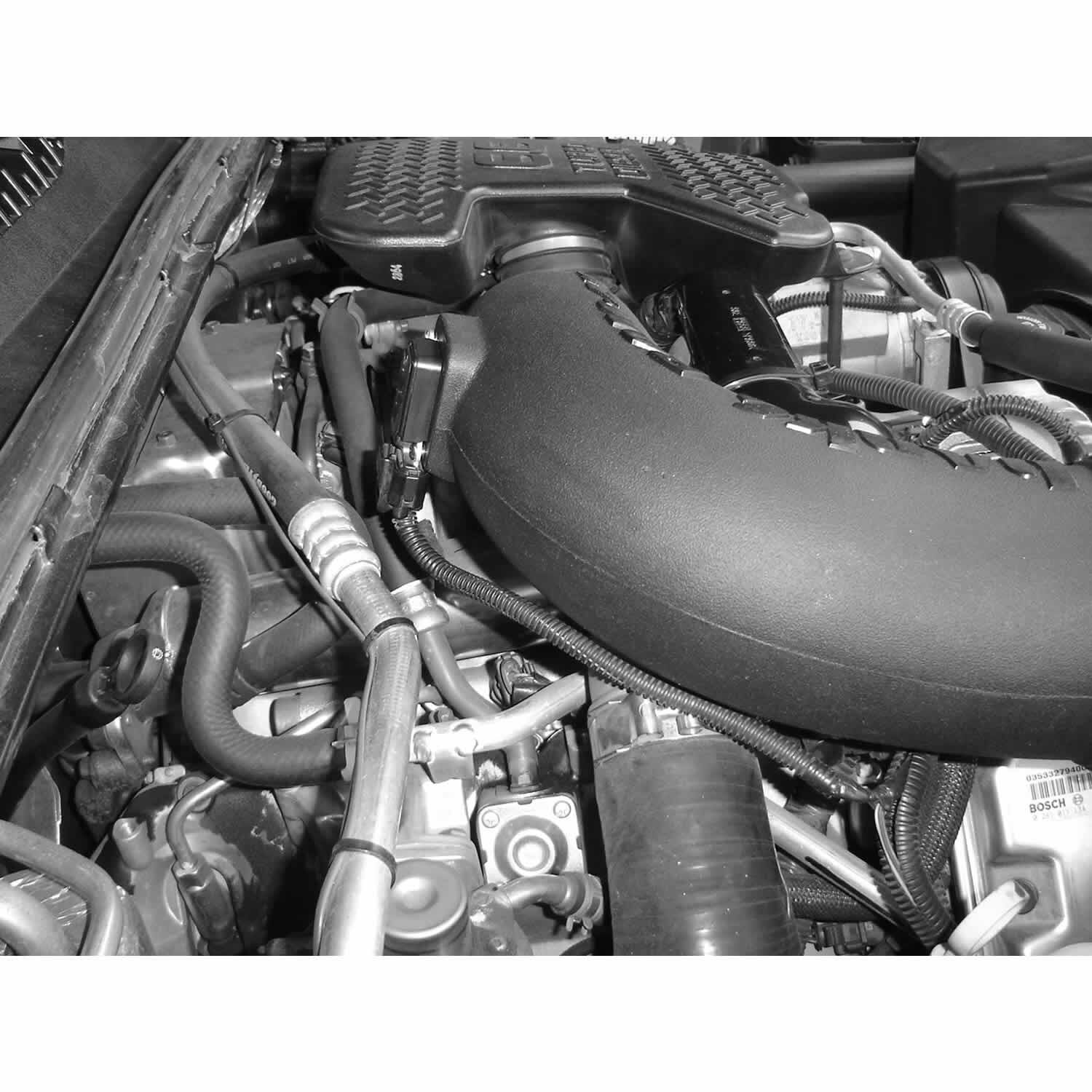 Ram-Air Cold-Air Intake System Oiled Filter 04-05 Chevy/GMC 6.6L LLY Banks Power