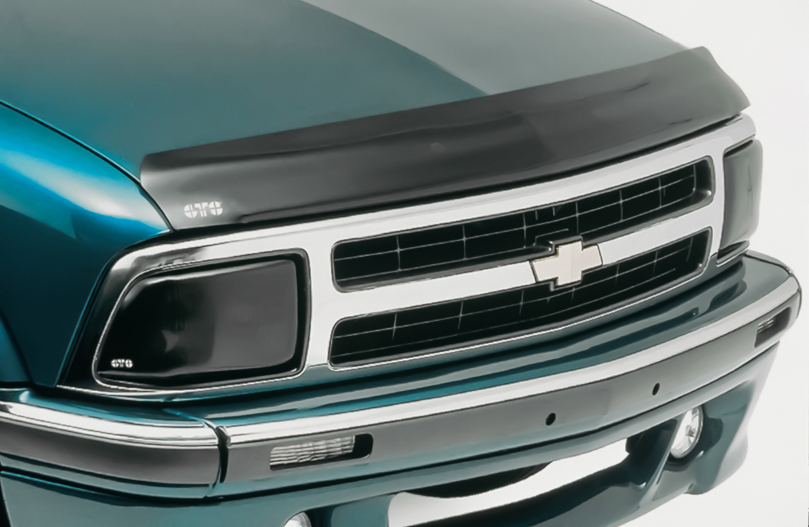 1988-1992 Mazda 626 Bug-Guard Clear - 71555C
