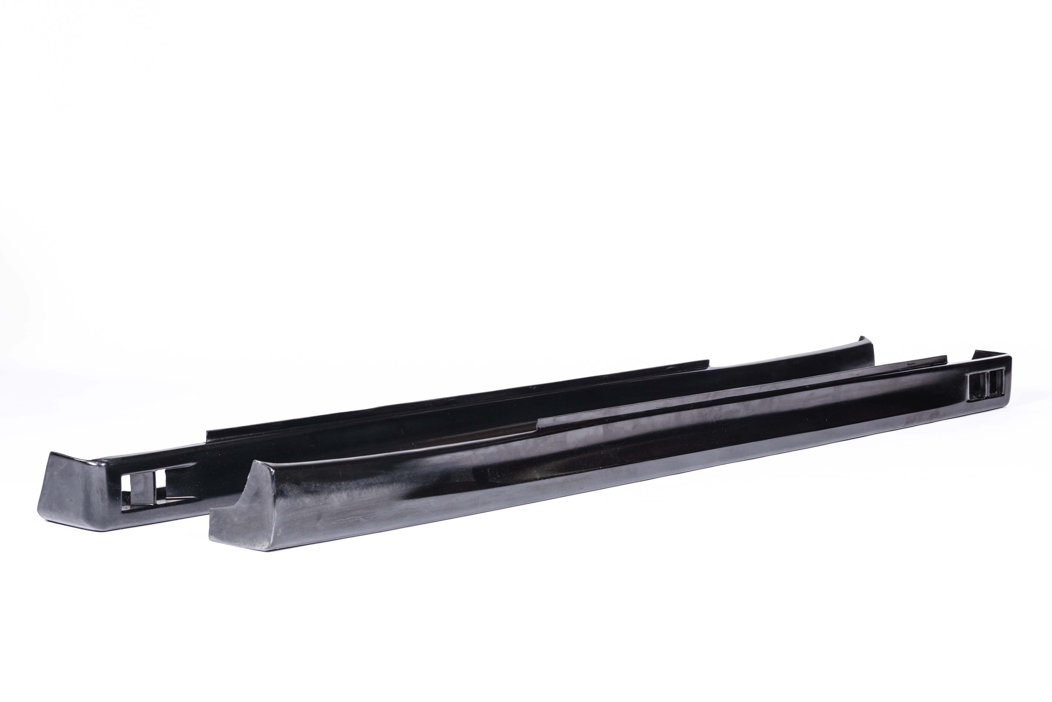 2004-2006 Pontiac GTO SAP Style Polyurethane Side Skirts - Pair