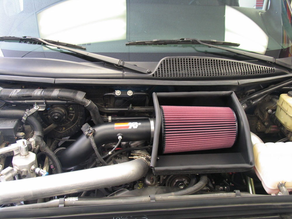 2004-2005 GMC C5500 Topkick 6.6L V8 K&N Performance Air Intake System