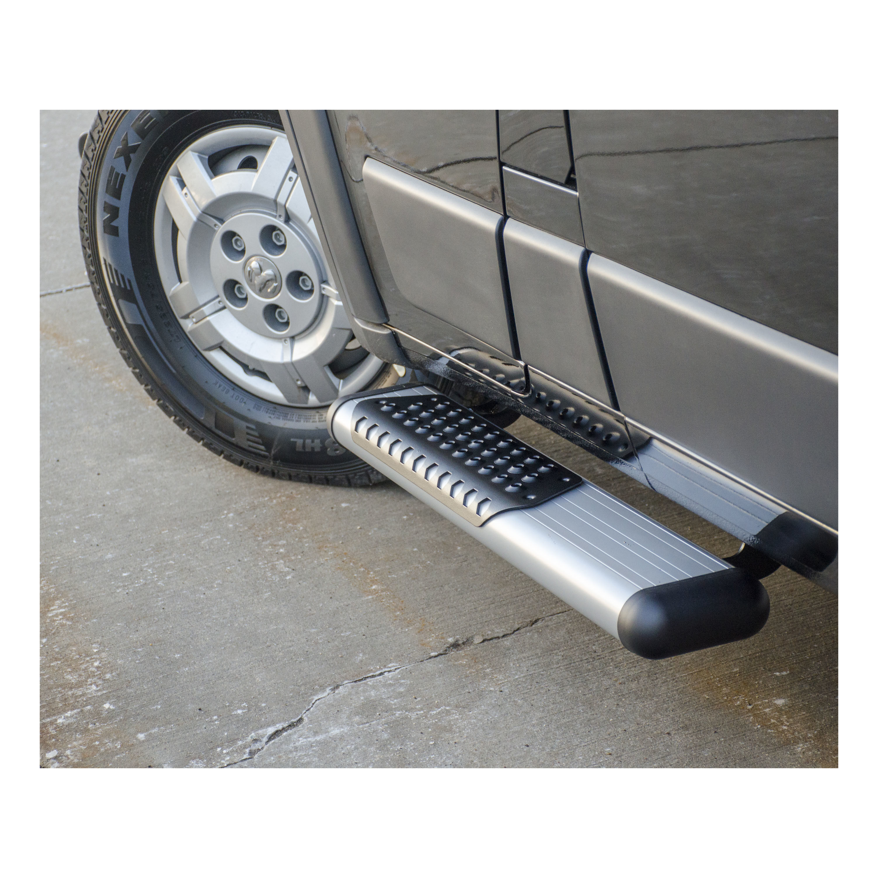 2014-2018 Ram ProMaster 1500 O-Mega II 6" Oval Side Steps Silver