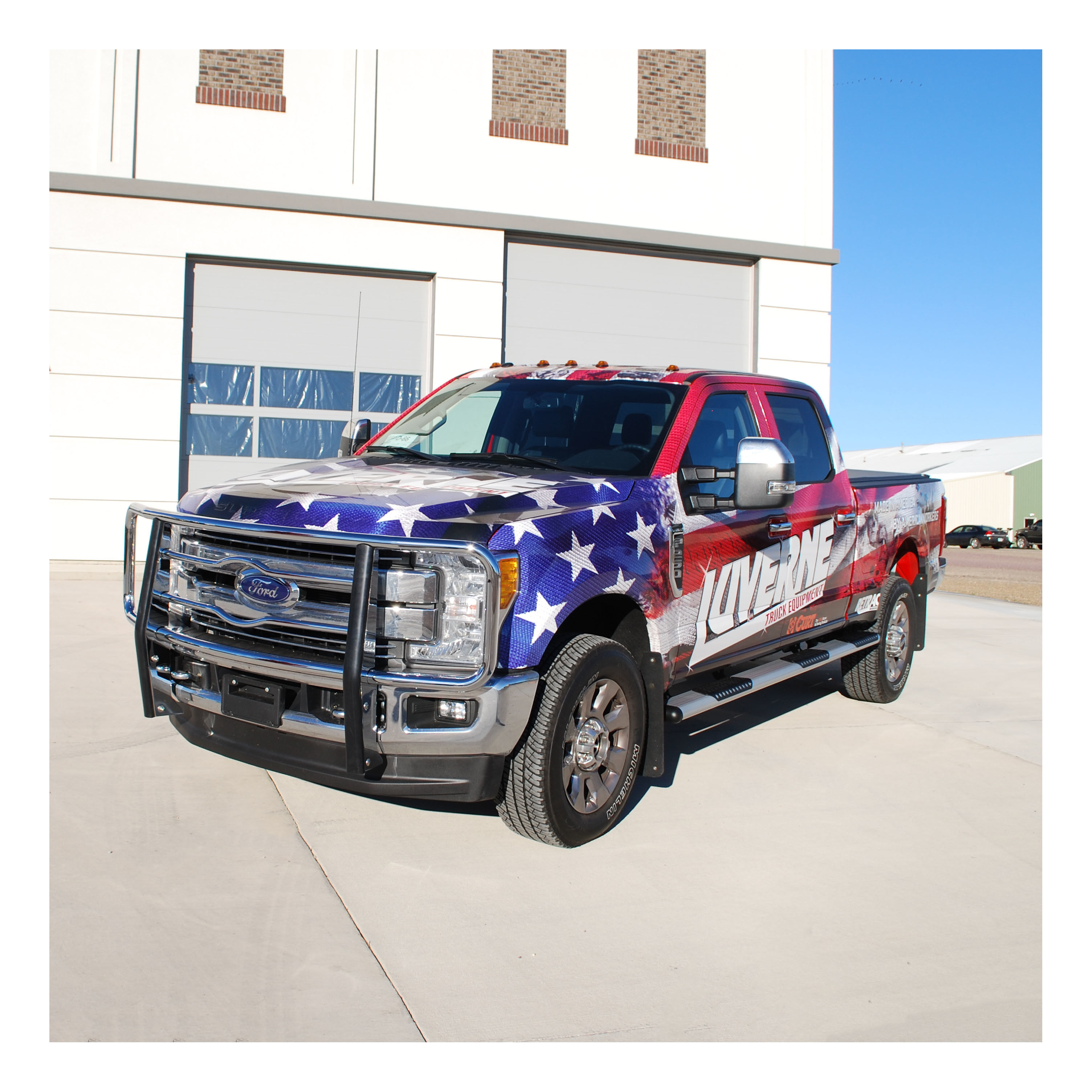 2017-2024 Ford F-250/F-350/F-450 Super Duty Crew Cab 8' Box O-Mega II 6" Oval Side Steps Silver