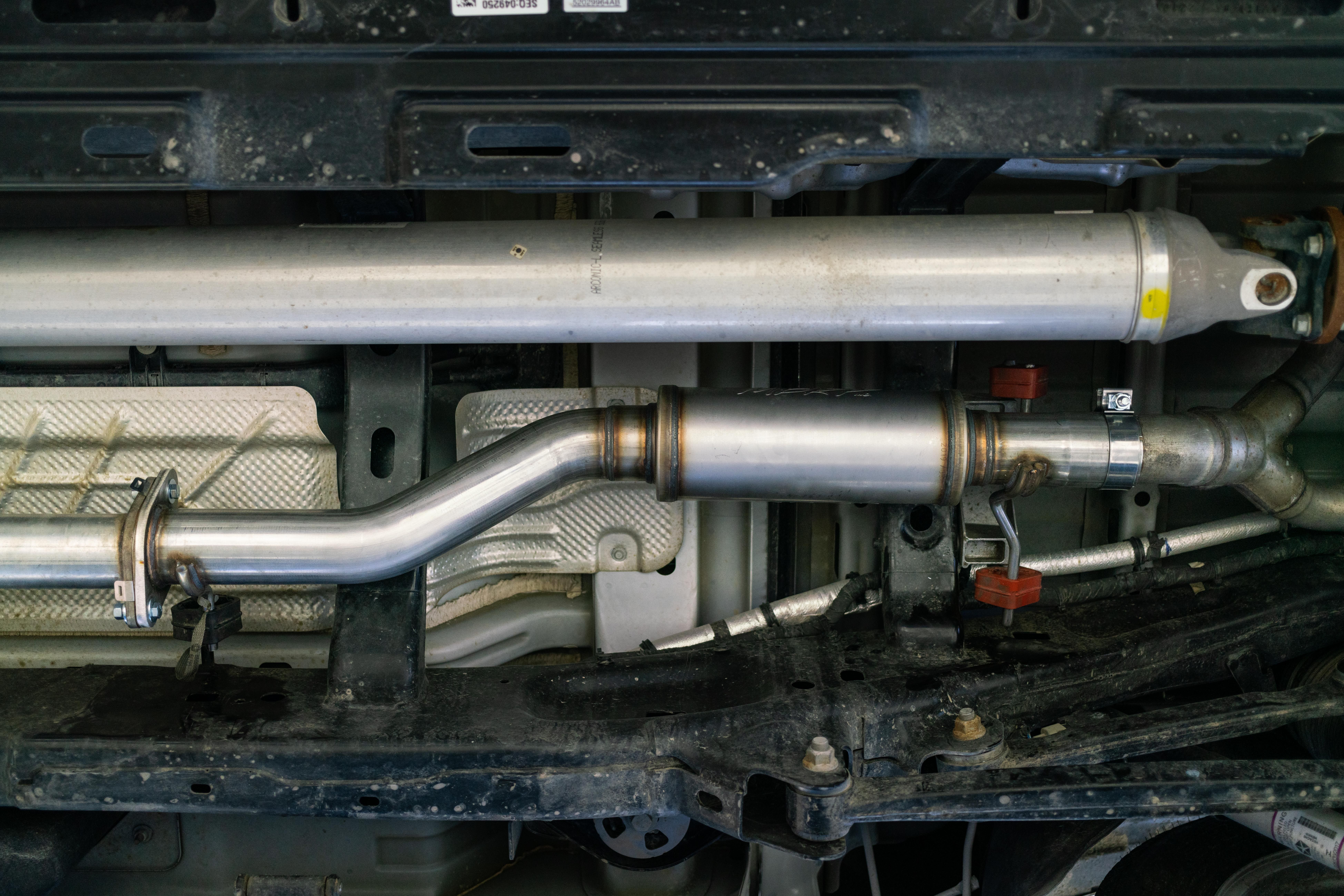 2020-2022 Ram 1500 Big Horn/Laramie/LTD/Lone Star/Rebel/Special Service/Sport/Tradesman 5.7L V8 3" Single in/out Muffler Replacement, High-Flow, T409 Stainless Steel"