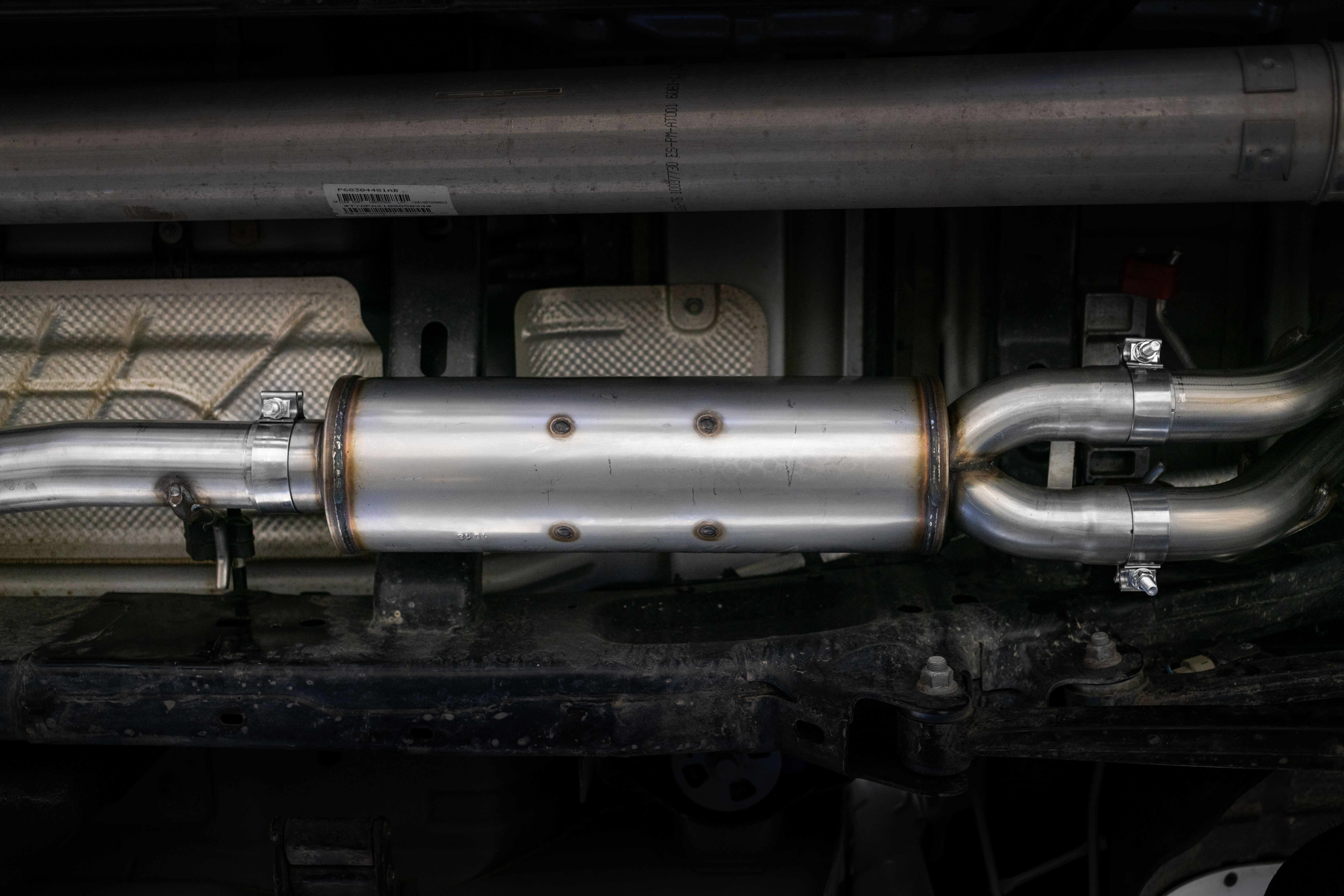 2019-2021 Ram 1500 Big Horn/Laramie/Lone Star/Rebel/Tradesman 5.7L V8 MBRP Exhaust 3in. Cat Back; 2.5in. Dual Split Rear; T409