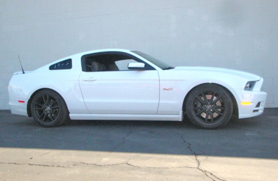 Lowering Springs for Ford Mustang 05-14 by Megan Racing