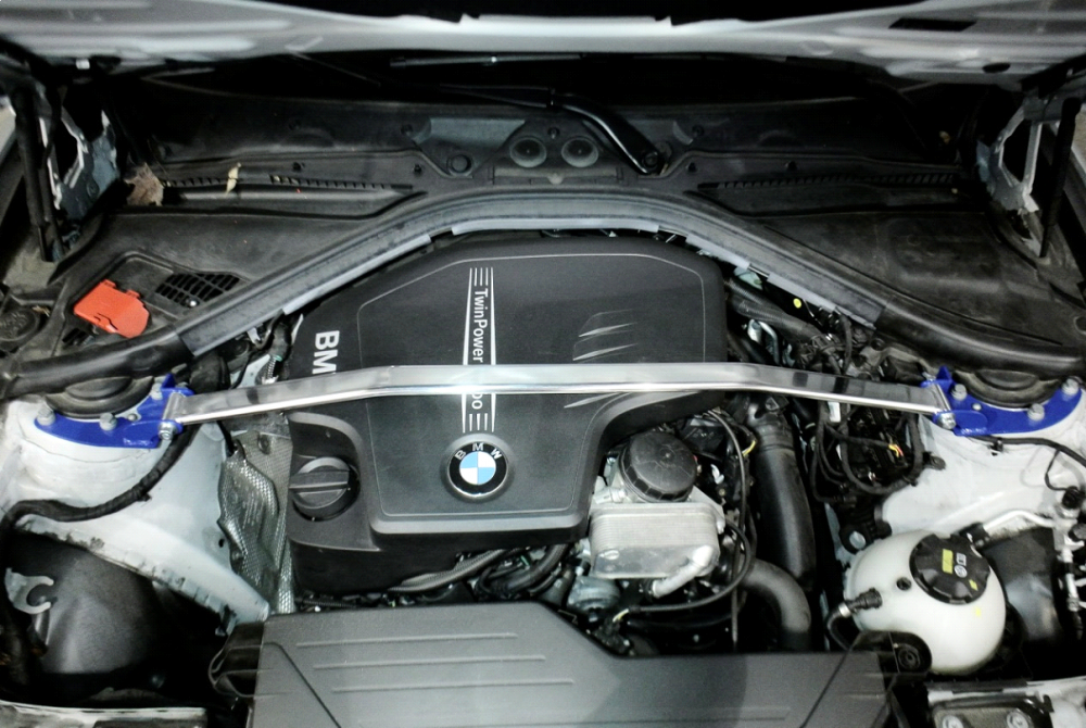 Racing Race Spec Bar BMW 3 Series F30 12-18 FU (EXC M3) by Megan Racing