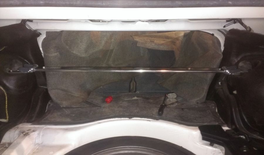 Race-Spec Strut Tower Bar for BMW E36 3-Series 92-98 / M3 95-99 (EXC TI Models)- by Megan Racing