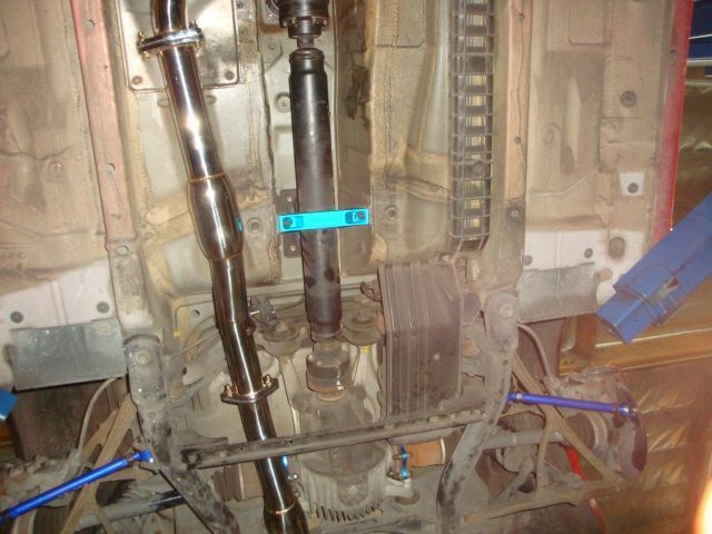 Drive Shaft Tunnel Brace Bar for Honda S2000 00-03 by Megan Racing