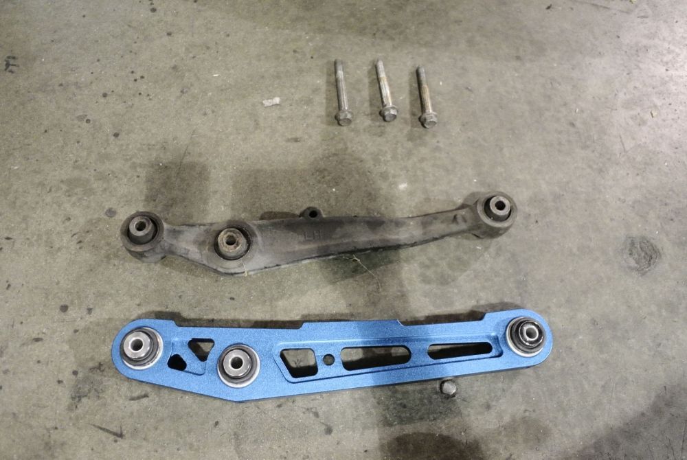 Honda Civic 88-95 Rear Lower control Arm (Spherical Bushing Equipped) by Megan Racing
