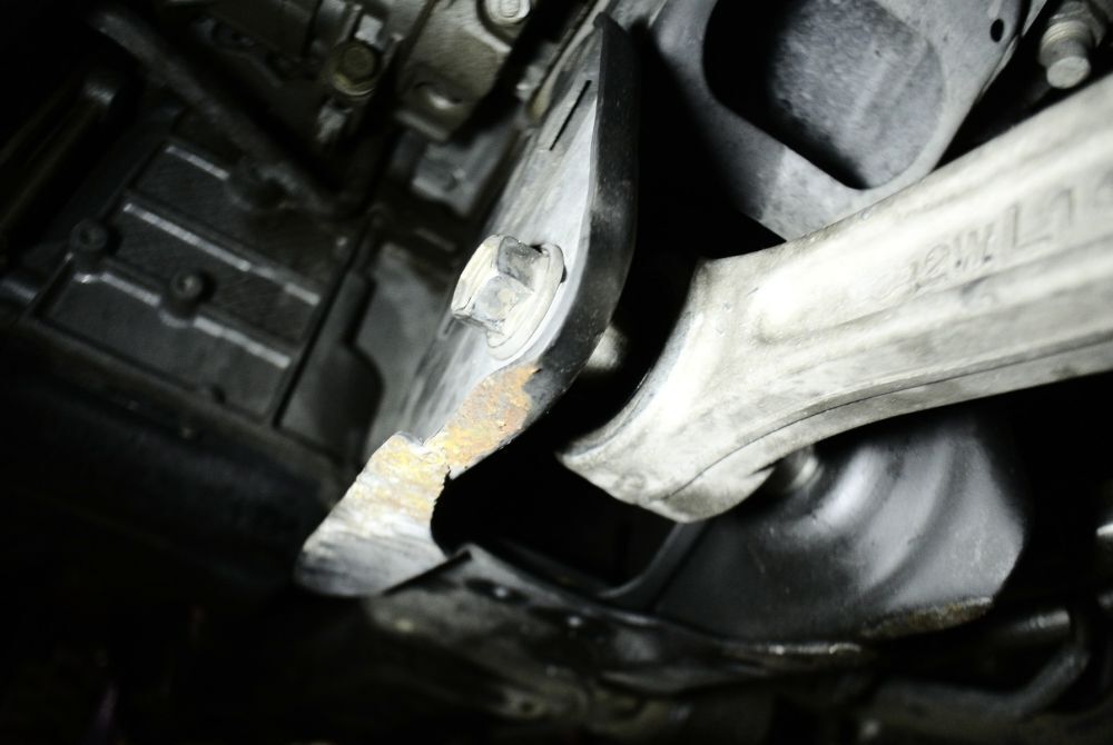 Nissan 350Z 03-08 / Infiniti G35 03-07 Front Lower Control Arm Bushing (Spherical) by Megan Racing