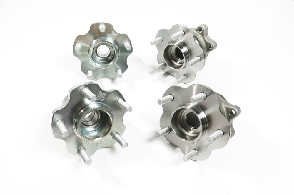 5 Lug Conversion Kit for Nissan 240SX (S13) 89-94 / Cefiro 88-94 (A31) (Do not fit ABS model) by Megan Racing - MRS-NS-1797
