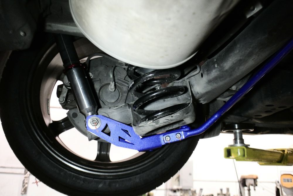 Toyota Sienna 11-20 FWD Only Add-on Rear Sway Bar by Megan Racing