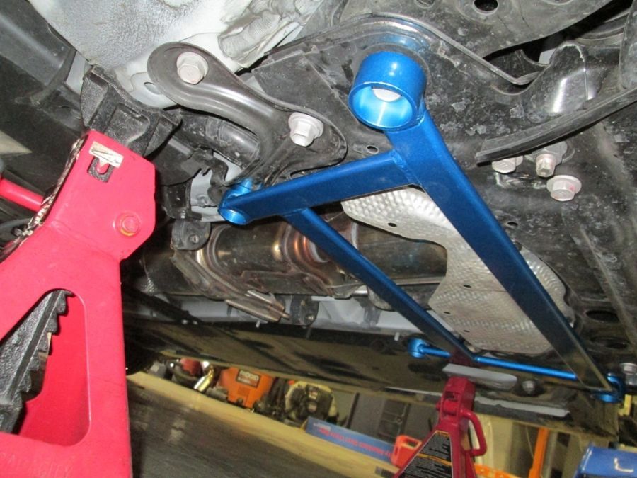 H-Brackets for Lexus CT200h 2011+ - Red by Megan Racing