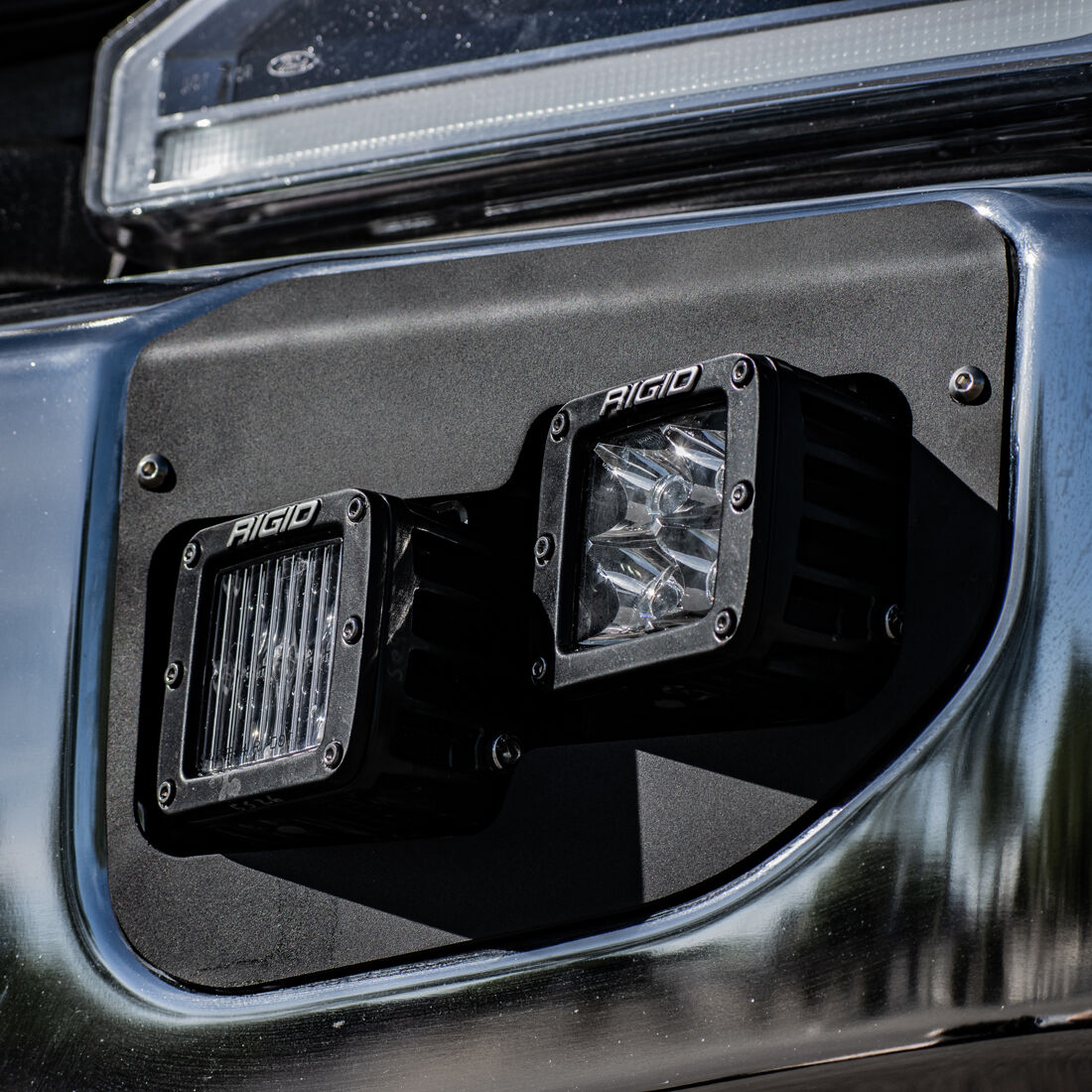 2020-2023 Ford F-250 Super Duty/F-350 Super Duty Dual Fog Light Mounts Mounting Brackets Exterior LED Lighting by Rigid Industries