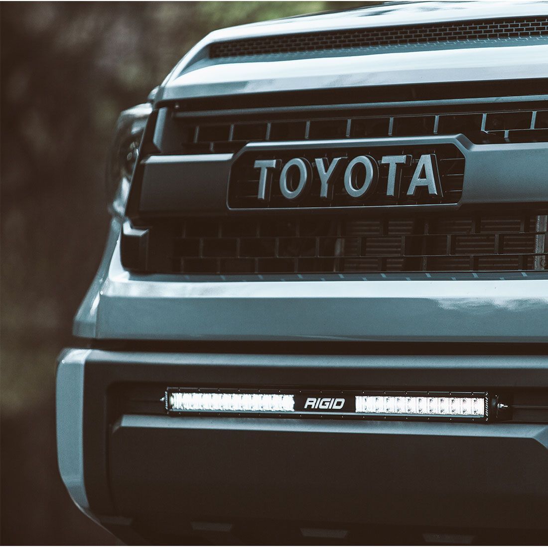 20 Inch Dual Function SAE Auxilary High Beam Driving Lights SR-Series Pro LED Light Bars by Rigid Industries
