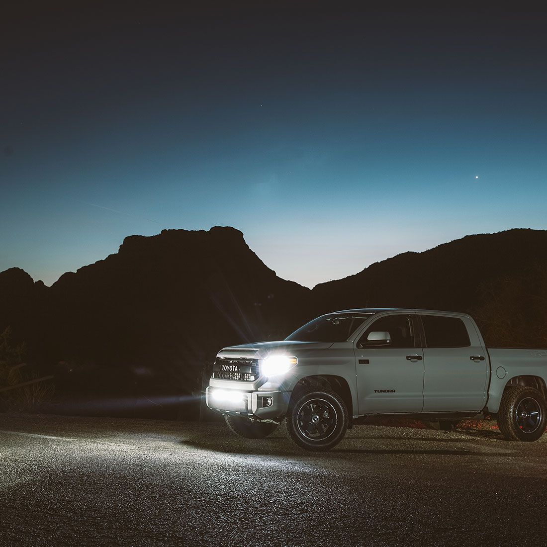 30 Inch Dual Function SAE Auxilary High Beam Driving Lights SR-Series Pro LED Light Bars by Rigid Industries