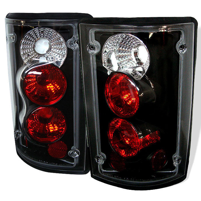 1995-2006 Ford Econoline Van 550 Black Euro Style Tail Lights - 111-FEC00-BK