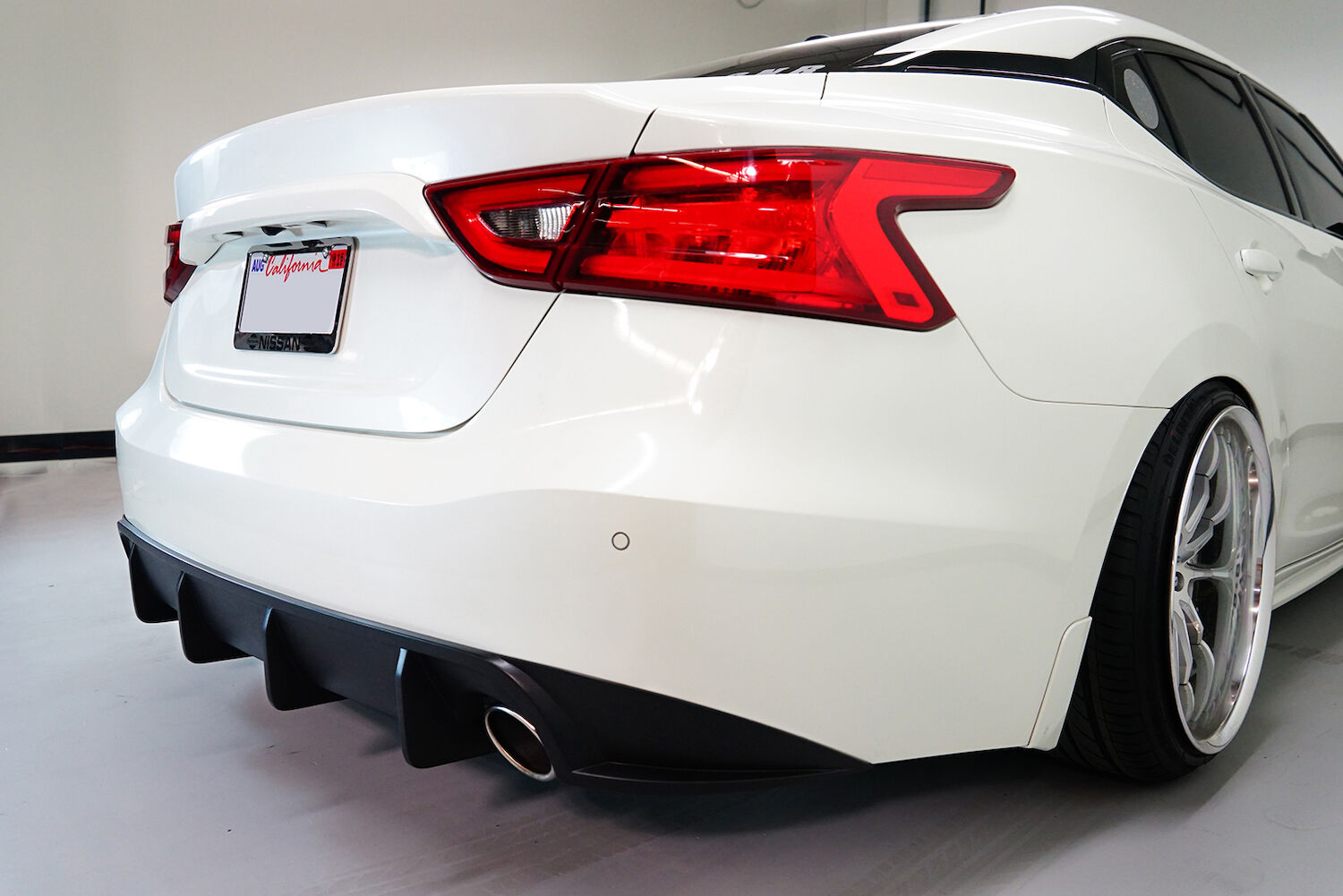 2016-2018 Nissan Maxima Stillen Rear Diffuser - KB12818MB