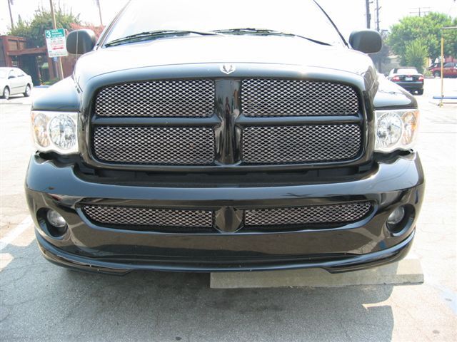 2002-2005 Dodge Ram 1500/2500/3500 Street Scene Urethane Front Bumper Cover GEN-1 - 950-70505