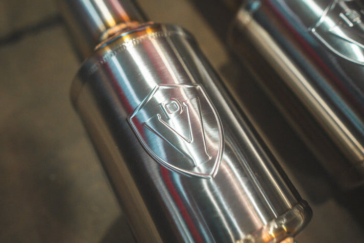 2008-2011 BMW E90,E92 M3 4.0L Axleback T304 Stainless Steel Carbon Fiber 3.5 Inch Outlet Tips by Valvetronic Designs