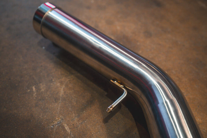 2020-2024 BMW G20, 330i,430i 2.0L Axleback T304 Stainless Steel Brushed 3.5 Inch Outlet Tips by Valvetronic Designs