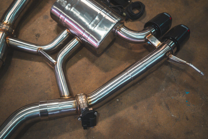 2022-2025 BMW G80,G82 M3,M4 3.0L Axleback T304 Stainless Steel Brushed 3.5 Inch Outlet Tips by Valvetronic Designs