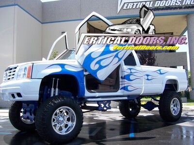 2000-2006 Chevy Suburban Bolt-On Vertical Lambo Door Conversion Kit