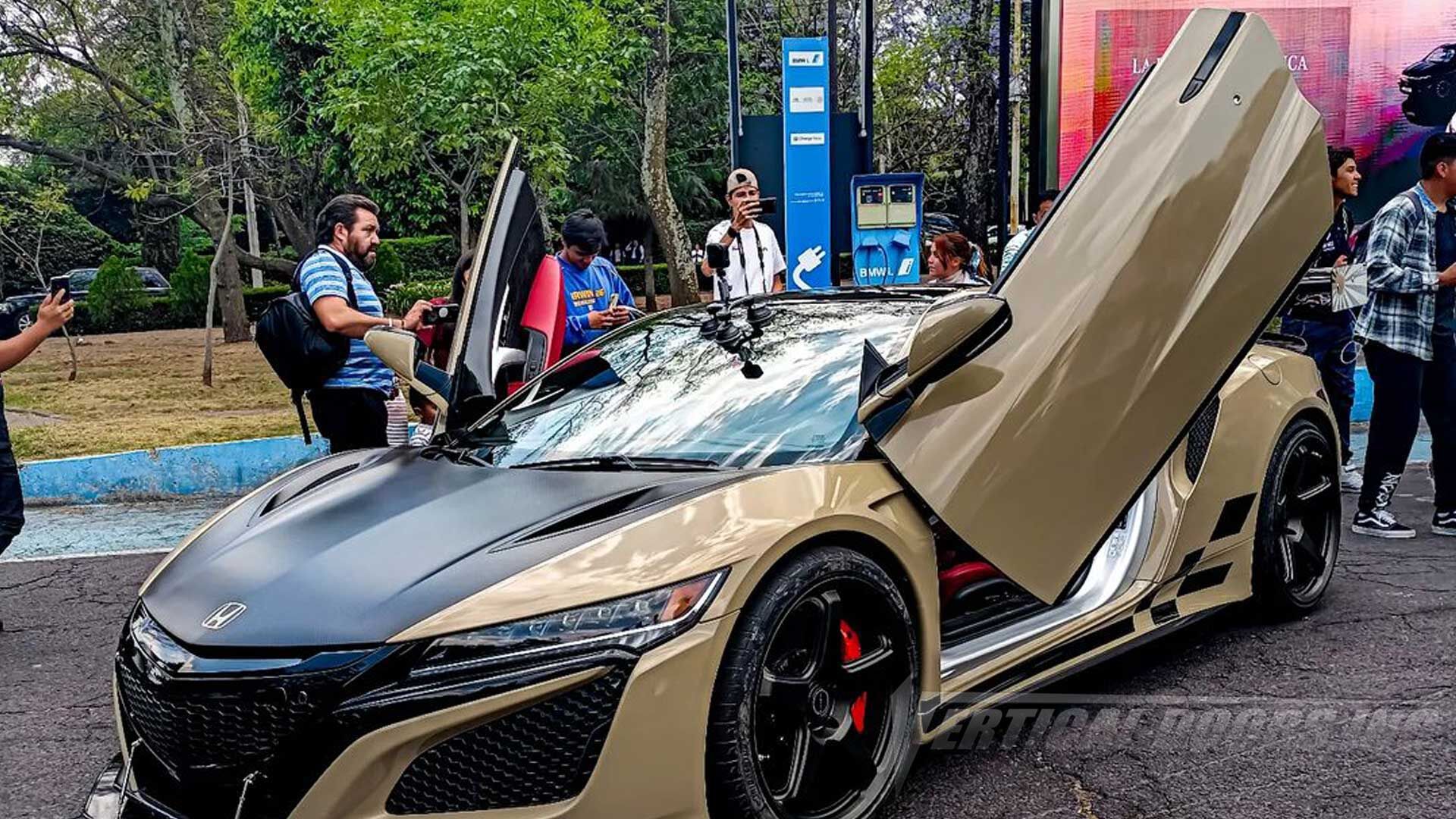 2017-2022 Acura NSX Bolt-on Vertical Lambo Door Conversion Kit