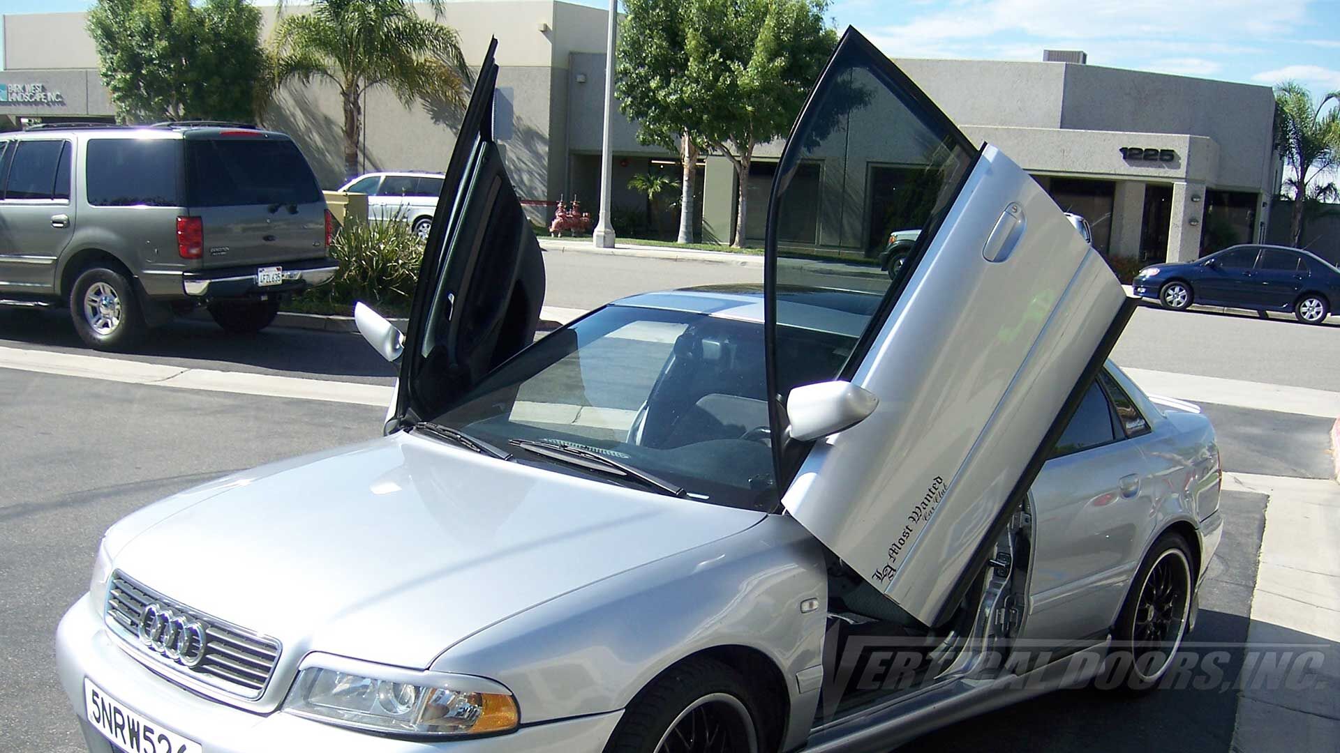 1994-2001 Audi A4 4DR Bolt-on Vertical Lambo Door Conversion Kit