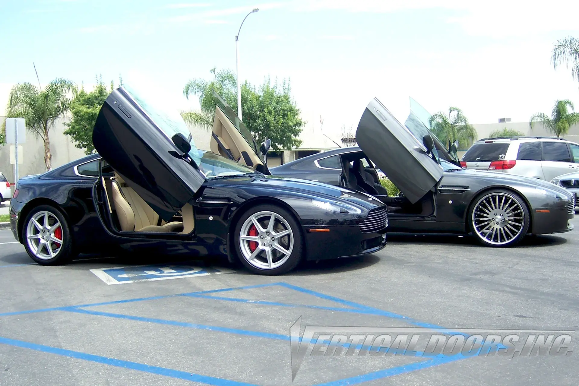 2006-2018 Aston Martin Vantage Bolt-on Vertical Lambo Door Conversion Kit
