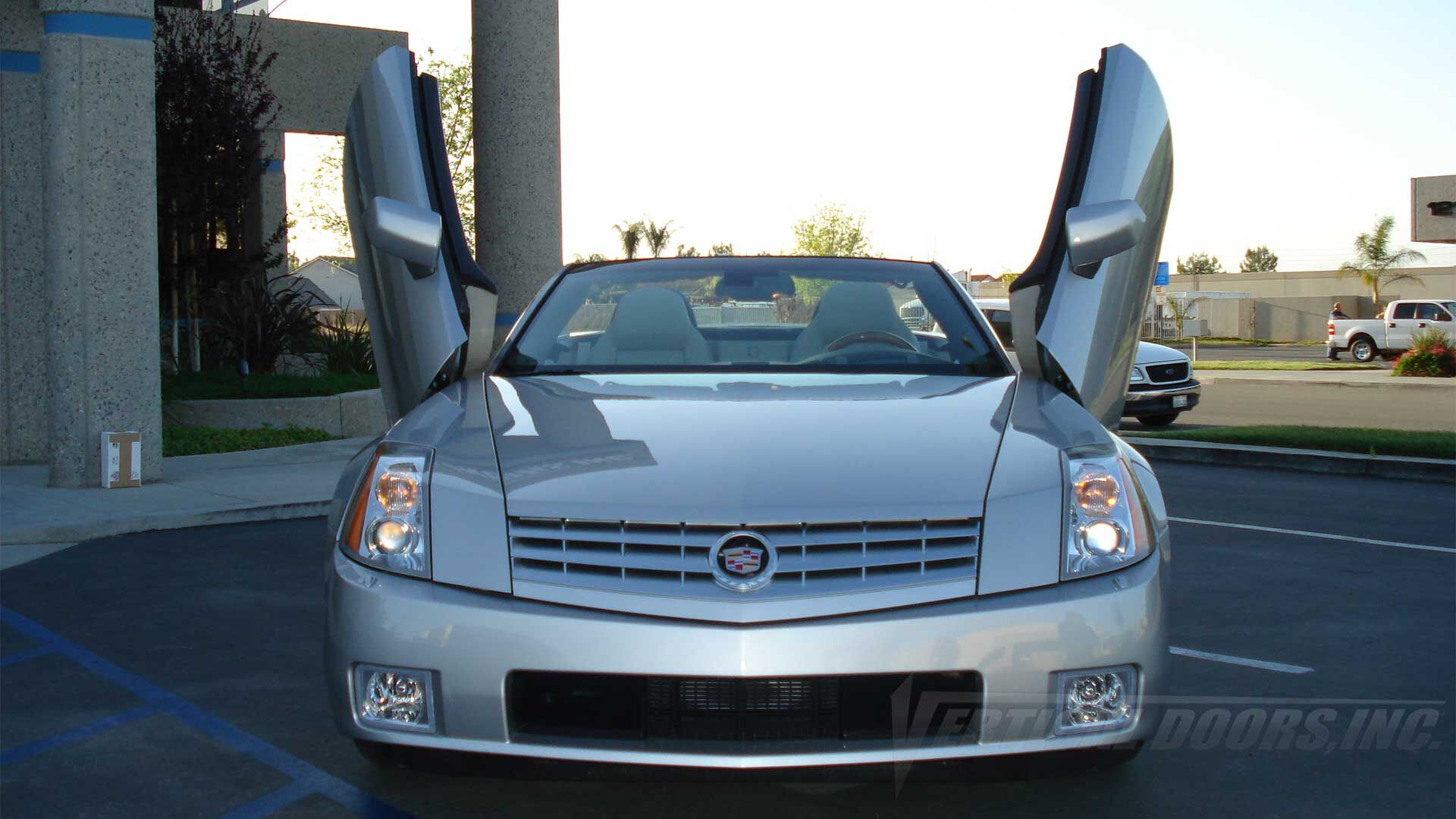 2004-2009 Cadillac XLR Bolt-on Vertical Lambo Door Conversion Kit