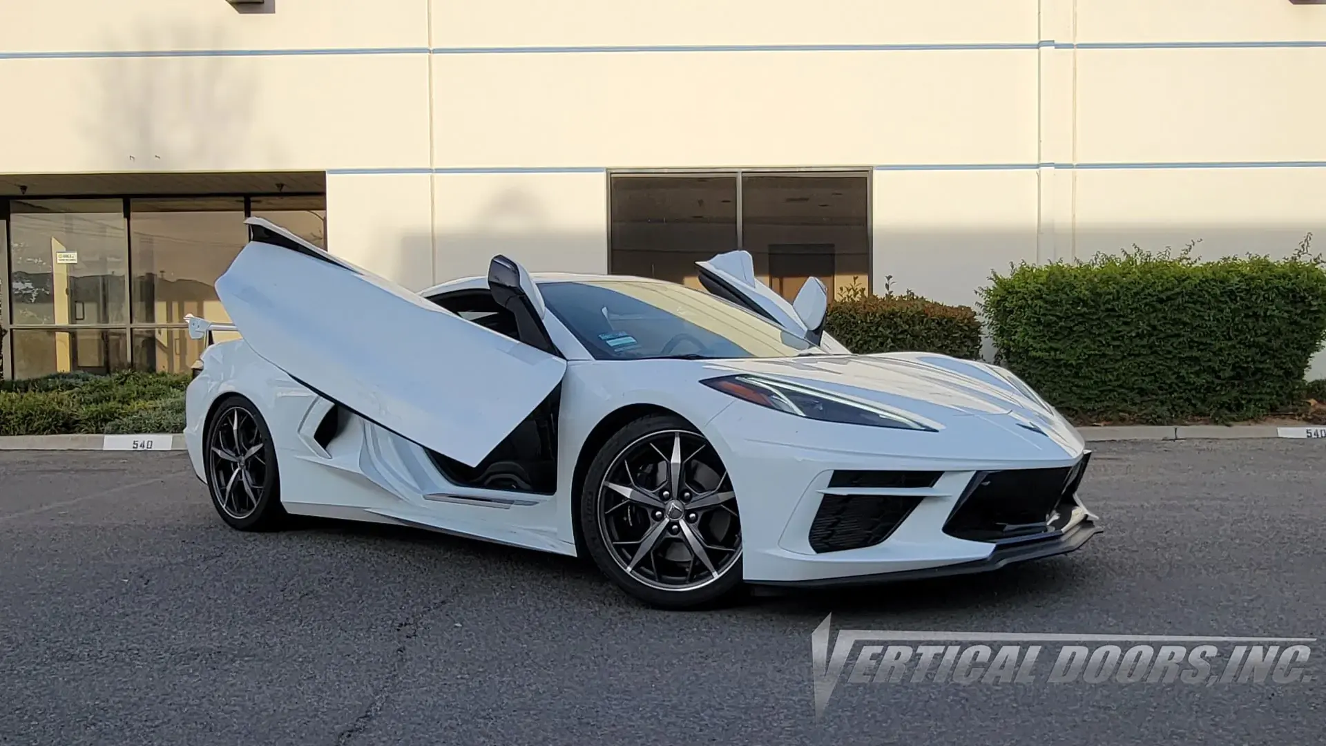 2020-2023 Chevrolet Corvette C8 Bolt-on Vertical Lambo Door Conversion Kit