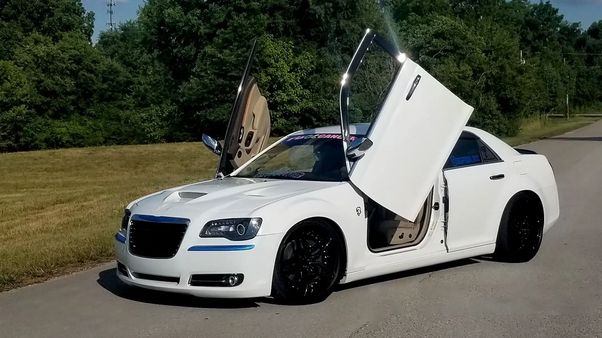 2011-2022 Chrysler 300 Bolt-on Vertical Lambo Door Conversion Kit - VDCCRY30011