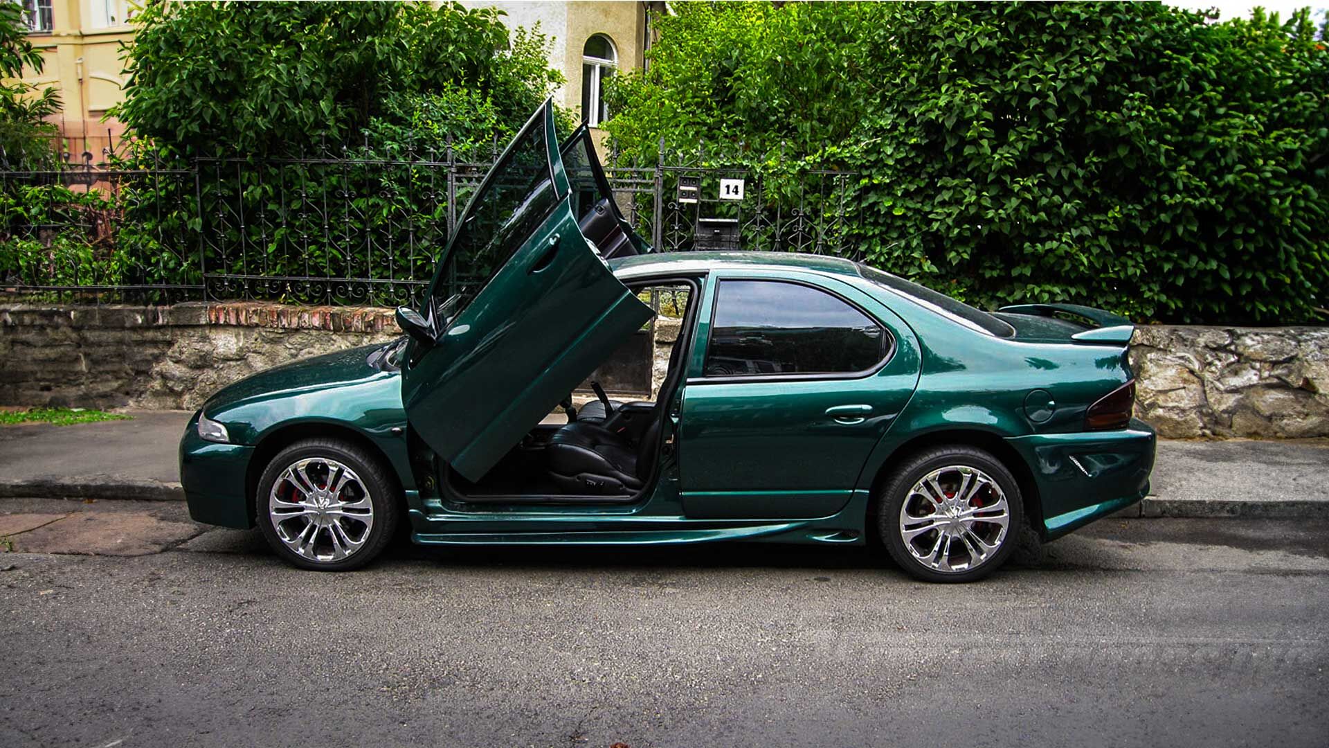 1995-2000 Dodge Stratus 4DR Bolt-on Vertical Lambo Door Conversion Kit