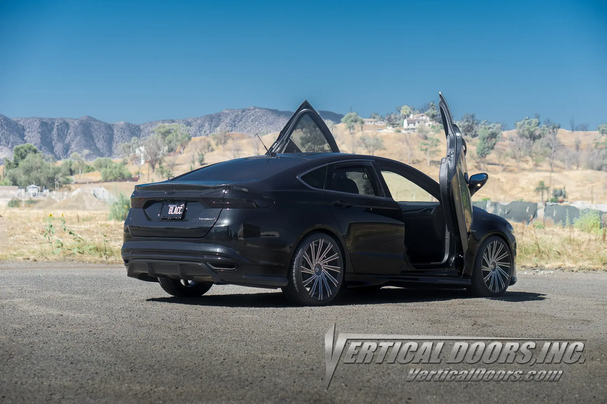 2013-2019 Ford Fusion Bolt-on Vertical Lambo Door Conversion Kit