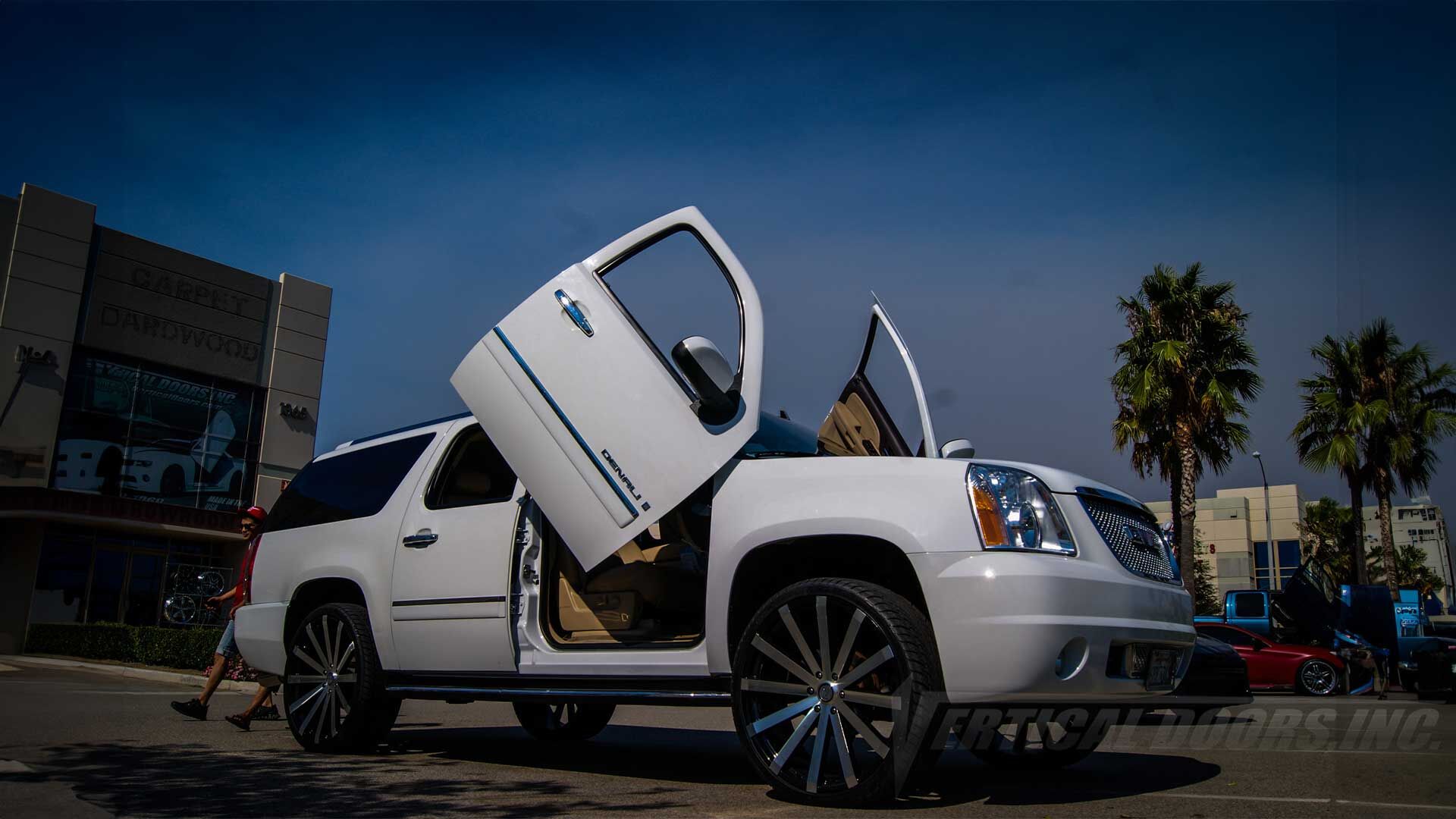 2007-2014 GMC Denali Bolt-on Vertical Lambo Door Conversion Kit