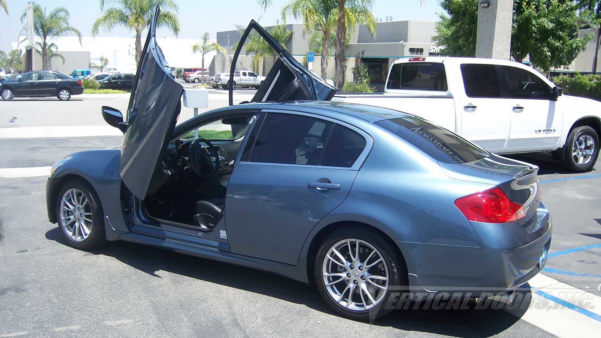 2003-2008 Infiniti G35 4DR Bolt-on Vertical Lambo Door Conversion Kit