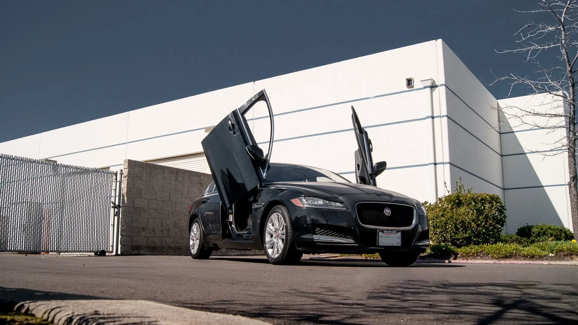 2015-2019 Jaguar XF X260 Bolt-on Vertical Lambo Door Conversion Kit - VDCJAGXF15