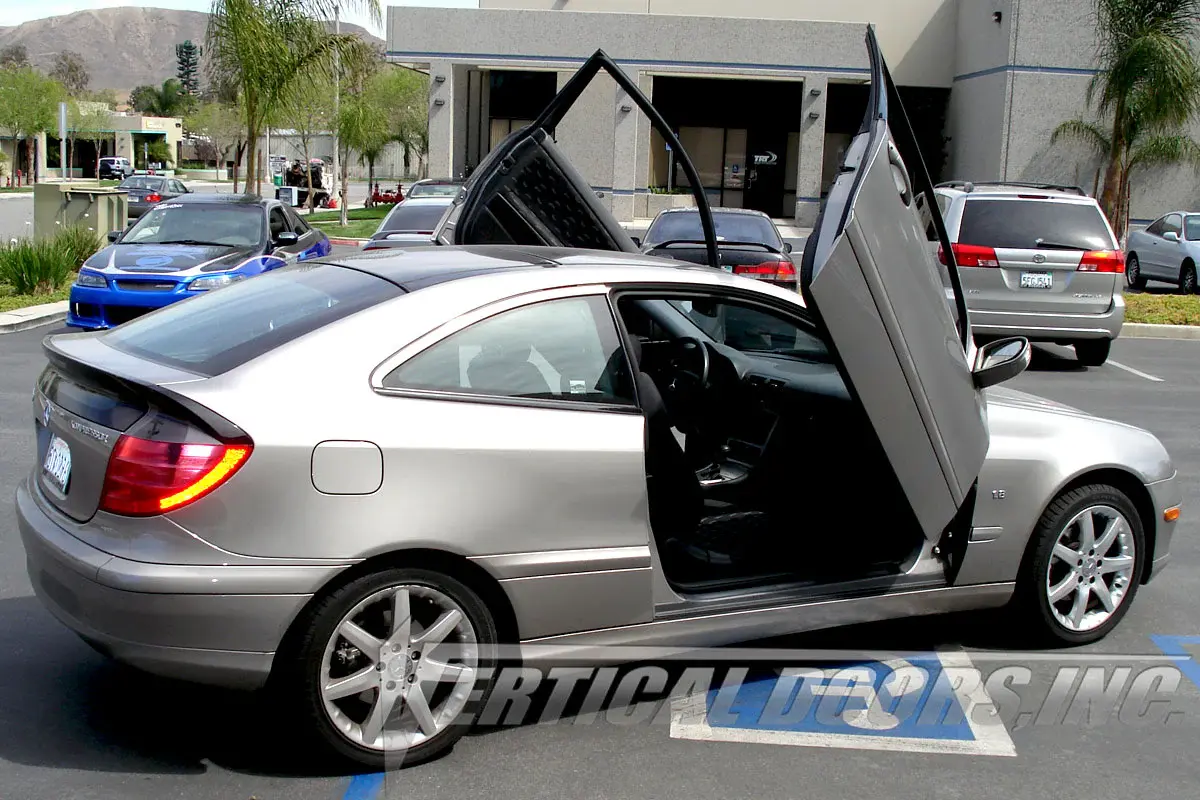 2001-2005 Mercedes C-Class Bolt-on Vertical Lambo Door Conversion Kit