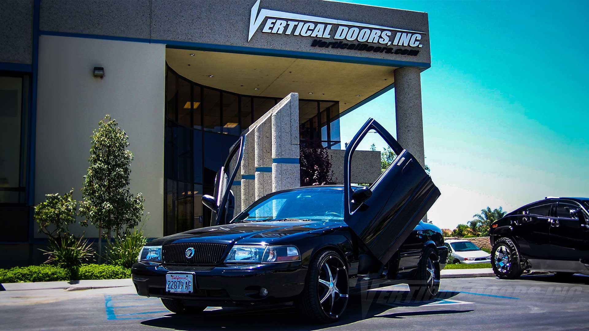 2003-2004 Mercury Marauder/Grand Marquis Bolt-on Vertical Lambo Door Conversion Kit