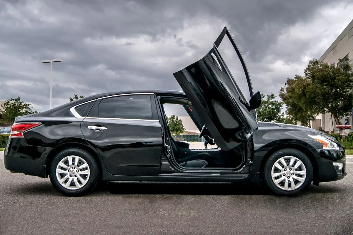 2013-2016 Nissan Altima 4DR Bolt-on Vertical Lambo Door Conversion Kit - VDCNALT13
